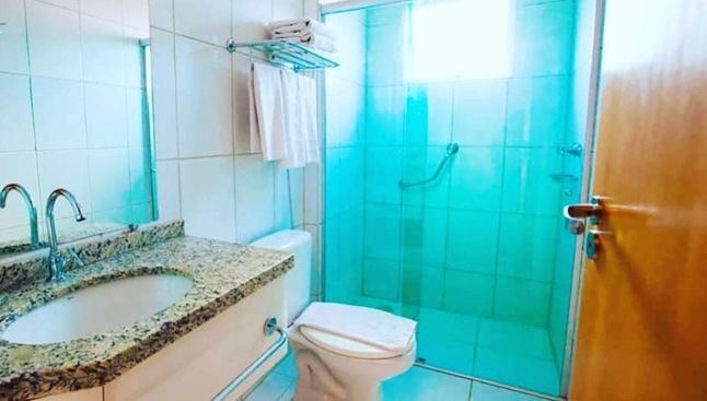Golden Dolphin Express - Aguas Termais 24h Hotel