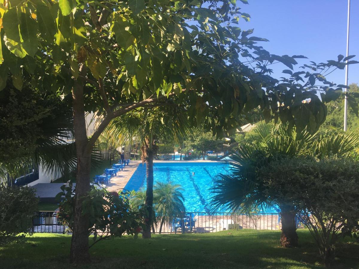 Golden Dolphin Express - Aguas Termais 24h